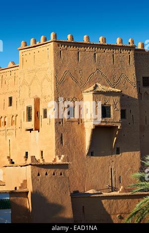 Schlamm-Backstein Kasbah Taourirt, UNESCO-Weltkulturerbe, Ouarzazate, Provinz Ouarzazate, Marokko Stockfoto