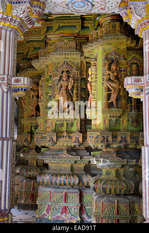 Inde, Rajasthan, Marwar Region, Bikaner, Skulptur der Jain-Tempel von Bhandasar Stockfoto