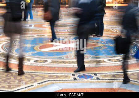 Italien, Lombardei, Mailand, Galleria Vittorio Emanuele II, Bodenmosaik Stockfoto