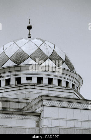 Die moderne Architektur der Islamischen Baitul Ihsan Moschee in Jakarta auf Java in Indonesien in Südostasien im Fernen Osten. Muslimischen Islam Reisen Stockfoto