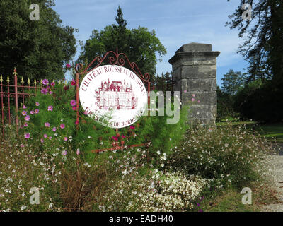 Eingangstor auf Schloss Rousseau de Sipian am Valeyrac in der Region Bordeaux, Frankreich Stockfoto