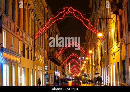 Turin, Italien. 12. November 2014. Italien Piemont Turin "Luci"Artista"in via Lagrange - Noi - von Luigi Stoisa Credit: wirklich einfach Star/Alamy Live-Nachrichten Stockfoto