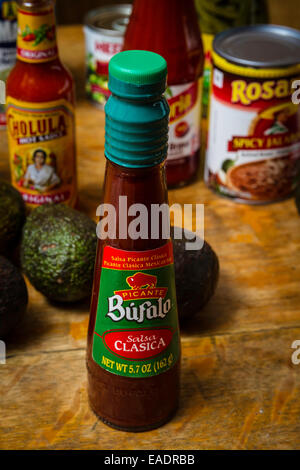 Bufalo picante Sauce an den meisten California Lebensmittelgeschäften erhältlich Stockfoto