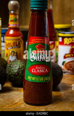 Bufalo picante Sauce an den meisten California Lebensmittelgeschäften erhältlich Stockfoto