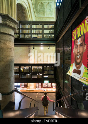 Selexyz Buchhandlung installiert in einer alten dominikanischen Kirche in Maastricht, Niederlande, Europa Stockfoto