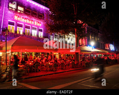 Bars und Restaurants am Vrijthof-Platz, Maastricht, Niederlande Stockfoto