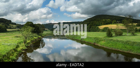 Der Fluss Wye von Bigsweir Brücke in der Nähe von Llandogo, Monmouthshire. Stockfoto