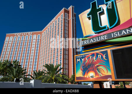 Treasure Island am Las Vegas Boulevard, Las Vegas, Nevada, USA, wahrscheinlich die meisten unhaltbare Stadt der Welt, verwendet es große Stockfoto