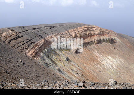 Grat der Vulkankrater Vulcano Insel Sizilien Italien Stockfoto