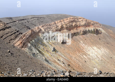 Grat der Vulkankrater Vulcano Insel Sizilien Italien Stockfoto