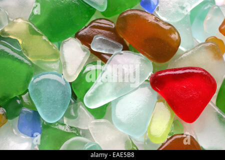 Bunten Glassteinen als natürlichen Hintergrund Stockfoto