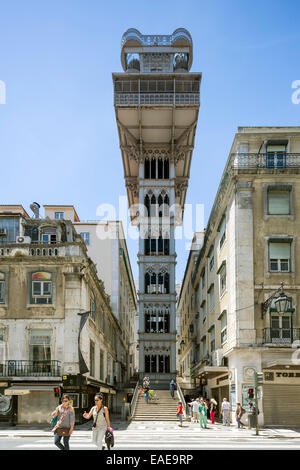 Santa Justa Aufzug Elevador de Santa Justa und Elevador Carmo, Baixa, Lissabon, Distrikt Lissabon, Portugal Stockfoto