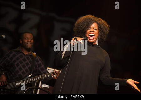 Dianne Reeves führt am 18. Jazz Fest Sarajevo. Stockfoto