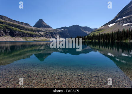 Versteckten See mit Reynolds Bergen, Glacier National Park, Montana, Vereinigte Staaten von Amerika Stockfoto