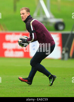 Burton-nach-Trent, Großbritannien. 11. November 2014. Joe Hart, der England - England Training & Pressekonferenz - UEFA Euro 2016 qualifizieren - St.-Georgs Park - Burton-nach-Trent - 11.11.2014. Bildnachweis: Cal Sport Media/Alamy Live-Nachrichten Stockfoto