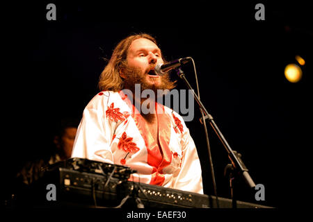 BARCELONA - 24 JUL: Björn Again (Band Hommage an ABBA) führt auf Golden Revival Festival am 24. Juli 2014 in Barcelona, Spanien. Stockfoto