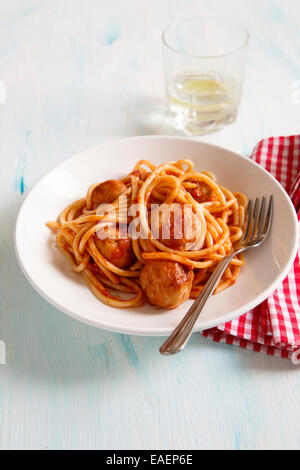Spaghetti mit Fleischbällchen Stockfoto