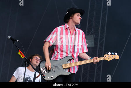 BENICASIM, Spanien - Juli 21: Palma Veilchen Band konzertante Aufführung beim FIB (Festival Internacional de Benicassim) 2013 Festival. Stockfoto