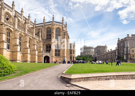 WINDSOR, Großbritannien - 6. Juni 2014: Außen anzeigen mittelalterlichen Windsor Castle Windsor in England. Windsor Castle ist eine königliche res Stockfoto