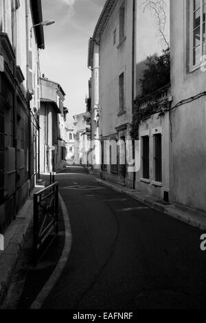 Straße in der Altstadt von Avignon, Vaucluse, Provence-Alpes-Côte d'Azur, Frankreich Stockfoto