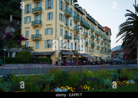 Place Guynemer, Quai Lunel, schönen Hafen, Frankreich. Stockfoto