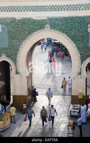 Bab Bou Jeloud, Medina von Fès, Marokko Stockfoto