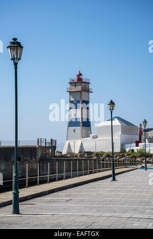 Santa Marta Leuchtturm und Museum, Cascais, Lissabon, Portugal Stockfoto