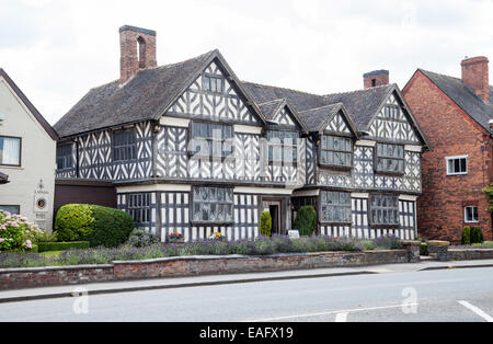 Churches Mansion ist ein Fachwerkhaus in der Hospital Street in Nantwich, Cheshire, England, Großbritannien Stockfoto