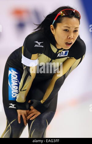 Obihiro, Japan. 14. November 2014. Maki Tsuji (JPN)-Speed-Skating: Frauen 500m DivisionA von der ISU-Eisschnelllauf-WM im Meiji Hokkaido Tokachi Oval in Obihiro, Japan. Bildnachweis: AFLO SPORT/Alamy Live-Nachrichten Stockfoto