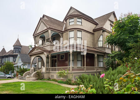 Die schönen viktorianischen Häusern an der Carroll Avenue in Echo Park. Stockfoto