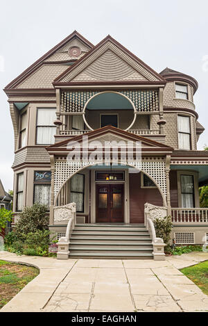 Die schönen viktorianischen Häusern an der Carroll Avenue in Echo Park. Stockfoto