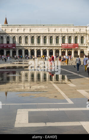 Teilweise überflutet Piazza San Marco, Venedig, Venetien, Italien Stockfoto