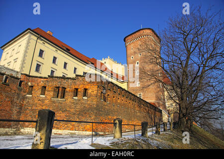 Der Turm der alten Königsschloss Wawel in Krakau, Polen Stockfoto