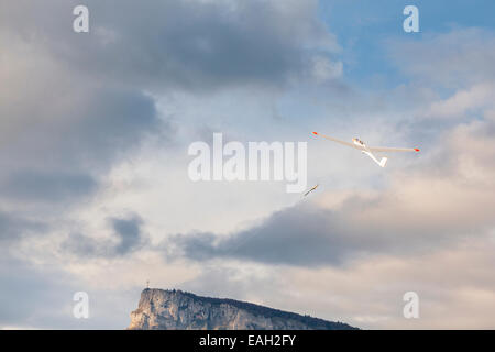 Gleiter rund um das Massif des Bauges in Savoie, Rhône-Alpes, Frankreich Stockfoto