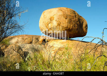 Felsformationen, Devils Marbles, in der Nähe von Tennant Creek, Northern Territory, Australien Stockfoto