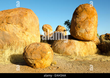 Felsformationen, Devils Marbles, in der Nähe von Tennant Creek, Northern Territory, Australien Stockfoto