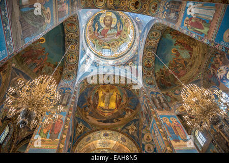 Innere der Erlöser auf die vergossene Blut-Kathedrale in St. Petersburg. Russland Stockfoto