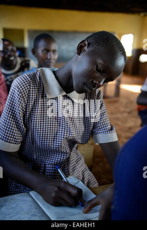 Kenia Thika in der Nähe von Nairobi, primäre Schhol Simbi Roses ein Fairtrade Rosen Blumenfarm gespendet hat Schule, Möbel, Toiletten, Wasser Stockfoto