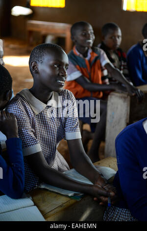 Kenia Thika in der Nähe von Nairobi, primäre Schhol Simbi Roses ein Fairtrade Rosen Blumenfarm gespendet hat Schule, Möbel, Toiletten, Wasser Stockfoto