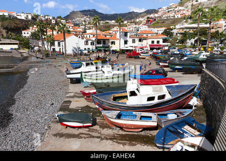 Malerischen Hafen und Boote in Camara de Lobos in der Nähe von Funchal auf der Insel Madeira. Stockfoto