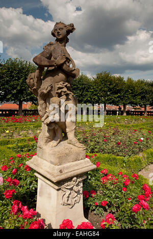 Bamberg: Skulptur im Rosengarten Stockfoto