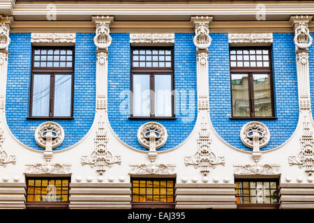 Fassade des Jugendstil-Gebäude, entworfen von Mikhael Eisenstein, Elizabetes Iela, Riga, Lettland Stockfoto