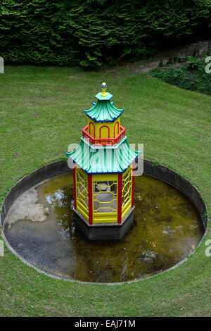 Chinesische Pagode mount Congreve Gardens Waterford Irland Garteneigenschaft Hütte Haus Herzstück bunte RM floral Stockfoto