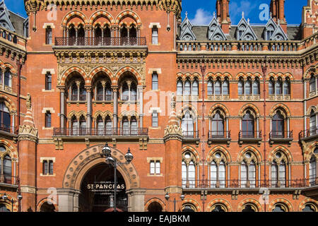 Hl.Pankratius Railway Station & Hotel-Fassade - London