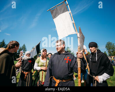 Krieger-Teilnehmer des VI Festival der mittelalterlichen Kultur 'Our Grunwald' 604 Jahrestag der Schlacht von Grunwald Stockfoto