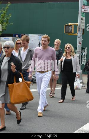 Die Chrisley Familie der Bravo Reality-Show Chrisley weiß Best New York mit Einkaufen: Todd Chrisley, Julie Chrisley, Savannah Chrisley, Chase Chrisley wo: Manhattan, New York, USA bei: 14. Mai 2014 Stockfoto