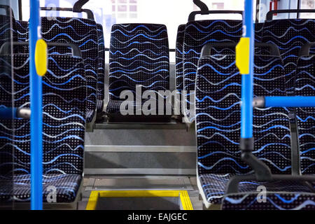 Sitzreihen leer blau Stockfoto