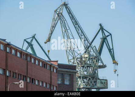 Werft-Kran auch bekannt als Kran oder Hafen Portalkran in Danzig, Polen Stockfoto