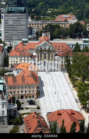 Ursulinen-Kirche der Heiligen Dreifaltigkeit, Kongressplatz, Ljubljana, Slowenien Stockfoto