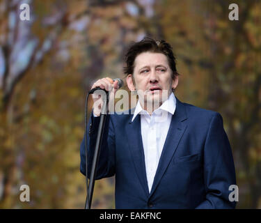 London, UK, 07.05.2014: The Pogues spielen Britische Sommerzeit Hyde Park. Personen im Bild: Shane MacGowan. Bild von Julie Edwards Stockfoto